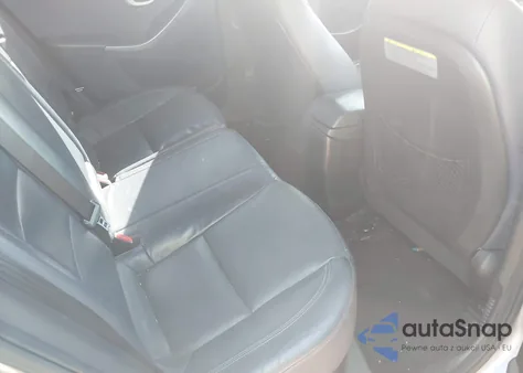 2014 Hyundai Elantra Gt Base W/Blue z USA, uszkodzony, nr VIN KMHD35LH2EU188619